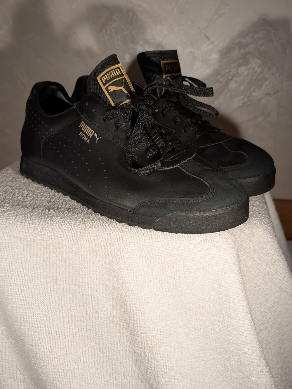 Puma Roma Men's Black Casual Sneakers